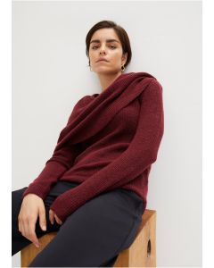 Erinevalt kantava sallkraega pullover