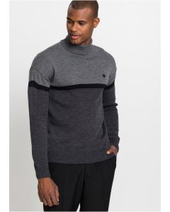 Rullkaelusega pullover